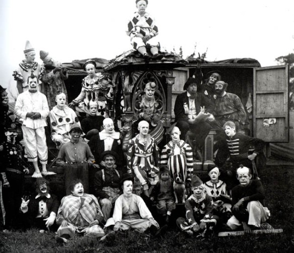 circus clowns-or-798393